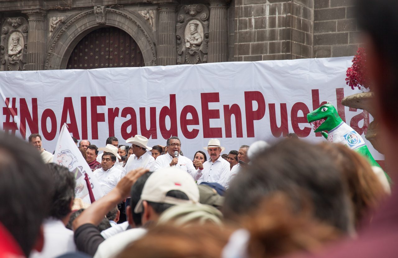 Domingo, 12 de Agosto, 2018. Ciudad de Puebla, México - Personas en apoyo a Miguel Barbosa Huerta y Morena. Foto por Javier Soriano/LoveIsAmor.com