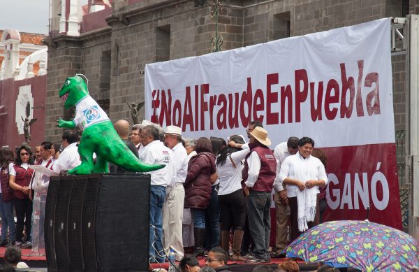 Domingo, 12 de Agosto, 2018. Ciudad de Puebla, México - Personas en apoyo a Miguel Barbosa Huerta y Morena. Foto por Javier Soriano/LoveIsAmor.com