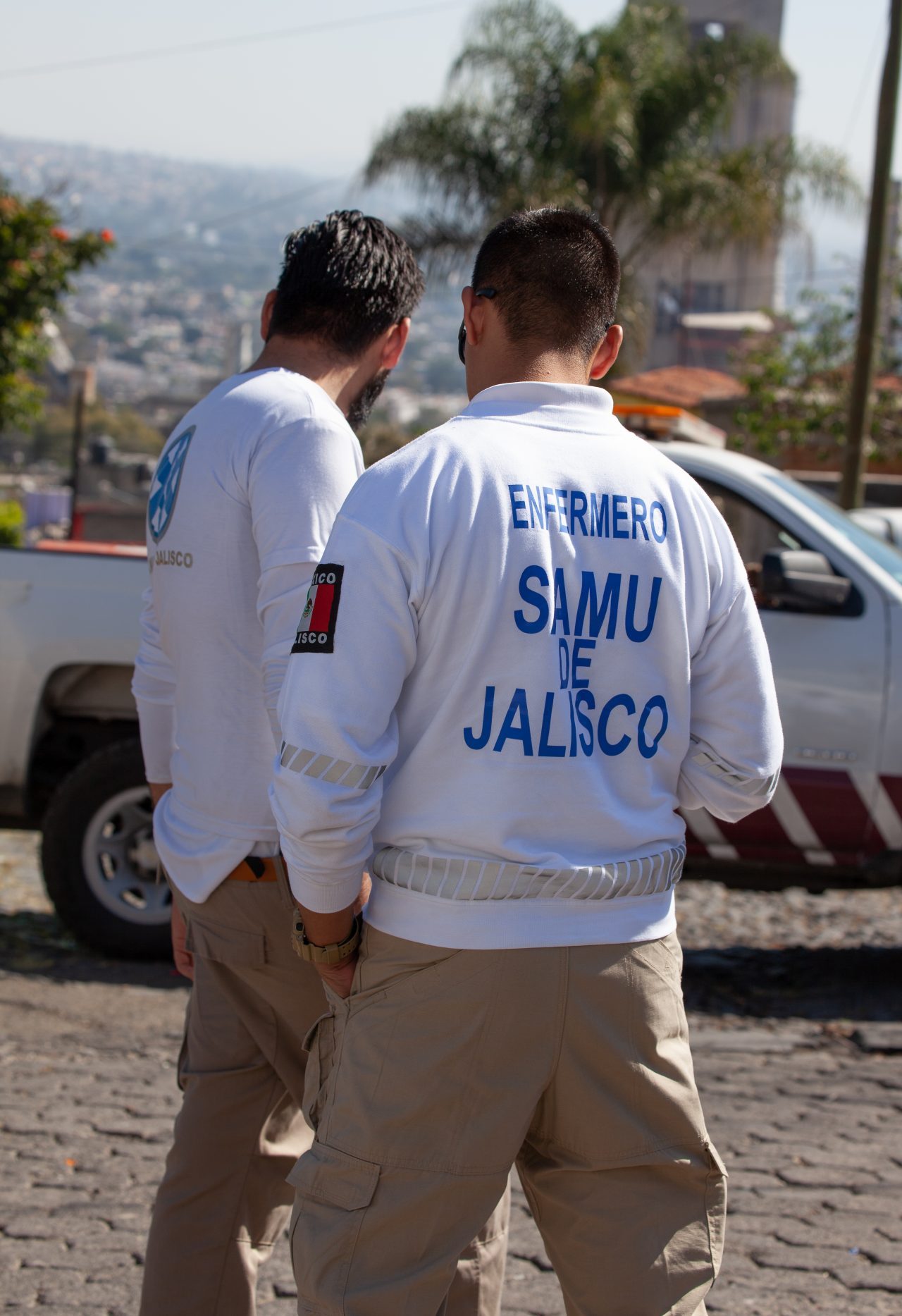 Tlaquepaque, Guadalajara. Jalisco, Mexico. Monday, November 19th, 2018. Mexican nurses helping immigrants in Tlaquepaque. Hundreds of refugees fleeing violence and extreme poverty in Central America have been staying at "El Refugio. Casa del Migrante" for one or two days. Refugees want to travel to Tijuana, Baja California and apply for asylum in the United States of America. Credit: Photo by LoveIsAmor.com