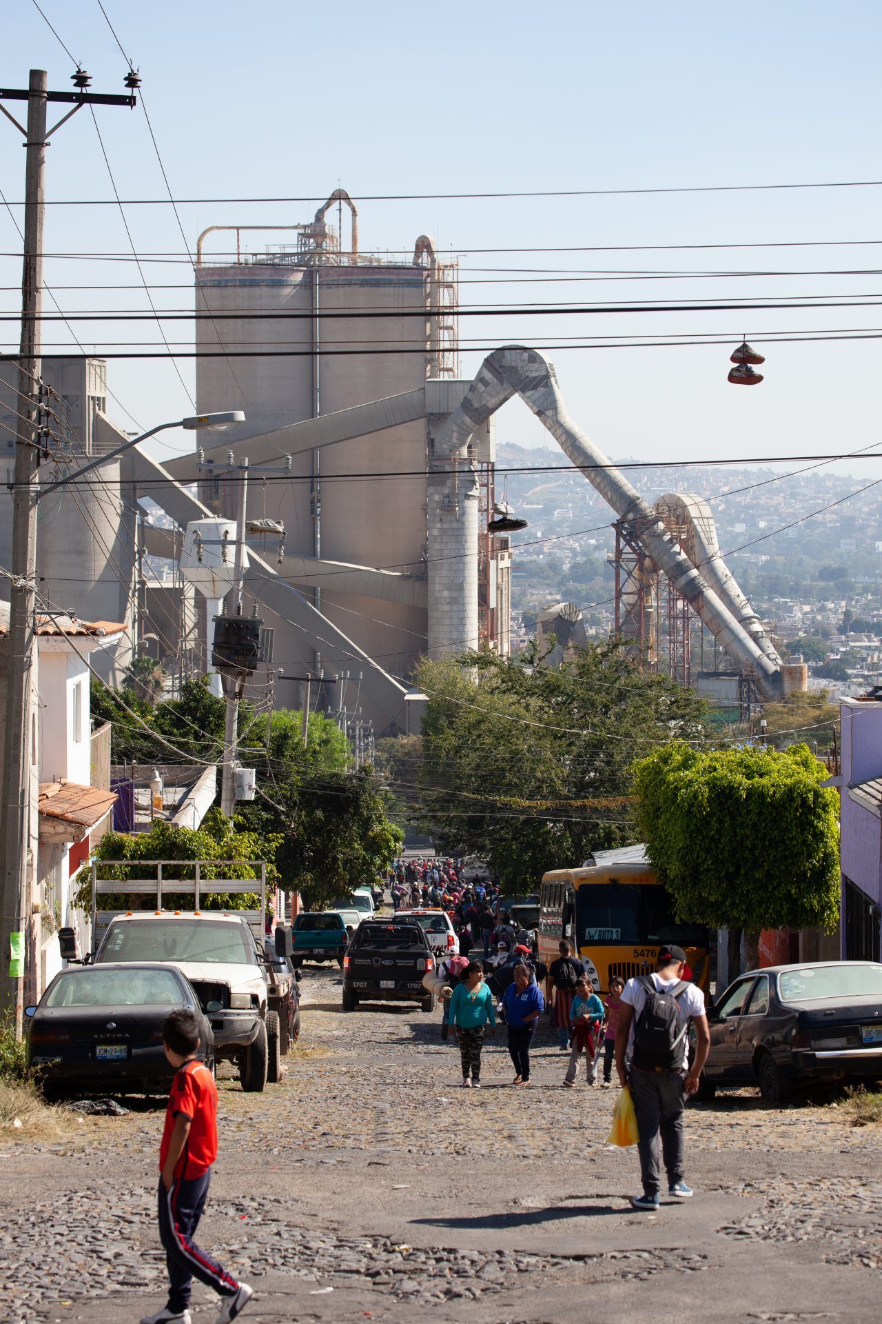 Tlaquepaque, Guadalajara. Jalisco, Mexico. Monday, November 19th, 2018. Refugees walking to Sinaloa. Hundreds of refugees fleeing violence and extreme poverty in Central America have been staying at "El Refugio. Casa del Migrante" for one or two days. Some of these immigrants are part of the second caravan and third caravan. Refugees want to travel to Tijuana, Baja California and apply for asylum in the United States of America. Credit: Photo by LoveIsAmor.com