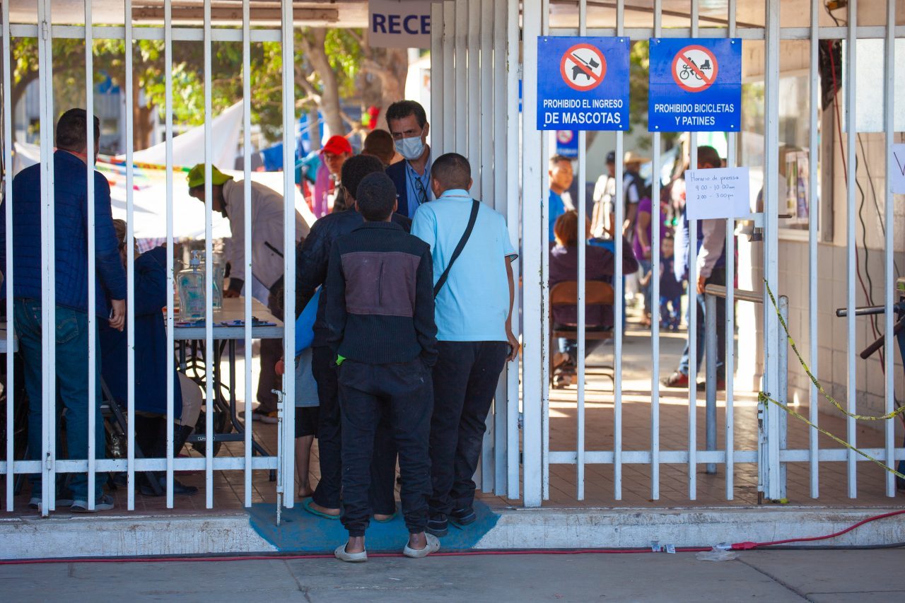 Tijuana, Baja California. Mexico. Monday, November 26th, 2018. Refugees arriving from Mexicali, Baja California. They are going to stay at Unidad Deportiva Benito Juárez (an improvised shelter for the caravans of immigrants). Refugees are fleeing violence and extreme poverty in their countries in Central America. They want to apply for asylum in the United States of America. Credit: Photo by LoveIsAmor.com